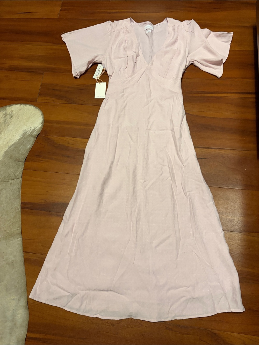 Aritzia Little Moon Women's Pink V-Neck Midi Dress Sz 4 NWT $168